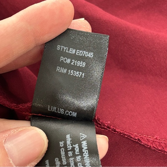 Lulus Love Like You Mean It Wine Red Backless Lace Midi
Dress NWT - Picture 14 of 16